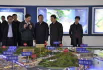 访连云港市政协副主席、市港口局局长、市口岸委主任、上合组织(连云港)国际物流园管委会主任 鲁林