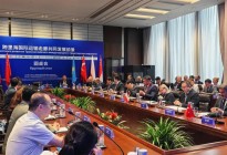 连云港港在西安丝博会签署协议并发布倡议