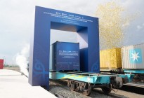 中哈共建阿克套港集装箱枢纽先导区启用 跨里海国际运输再添新引擎