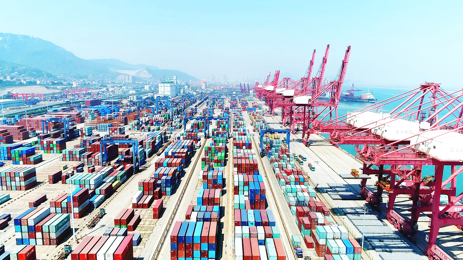 连云港港全年完成吞吐量2.28亿吨         增幅3.2 %，保持稳中有进 - 第1张  | 大陆桥视野