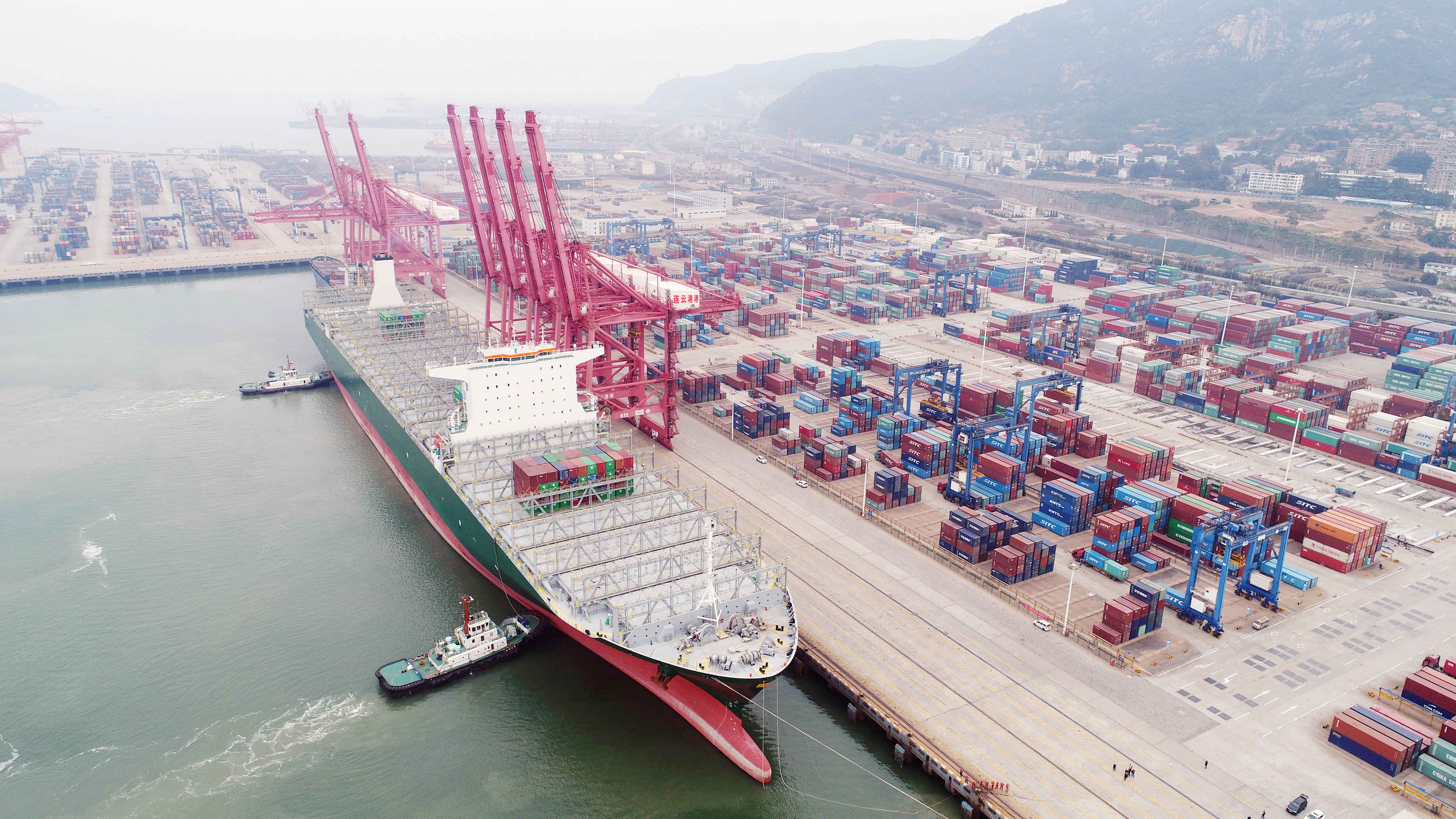 连云港港全年完成吞吐量2.28亿吨         增幅3.2 %，保持稳中有进 - 第2张  | 大陆桥视野
