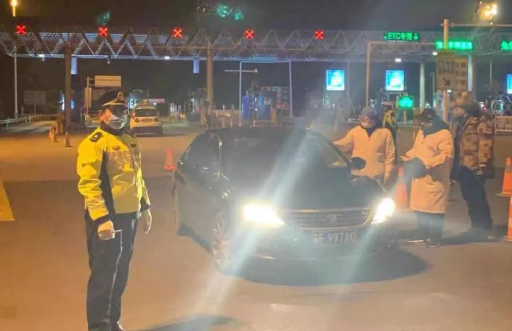 寒夜里,你们是一道美丽的风景线! - 第2张 | 大陆桥视野 寒夜里,你们是一道美丽的风景线! - 第2张 | 大陆桥视野