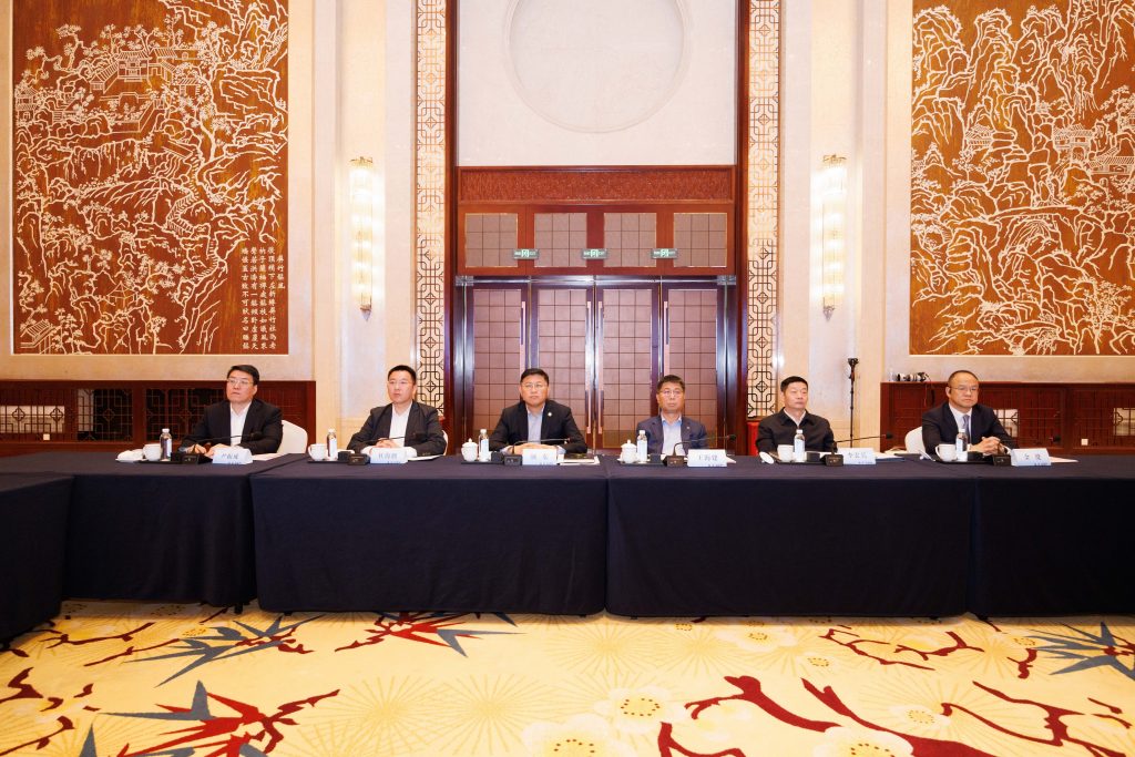 “互连”迈向“深融” 2026年第四届沪连港航合作交流会在连召开 - 第2张  | 大陆桥视野