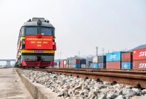 西部陆海新通道海铁联运班列去年开行9 580列
